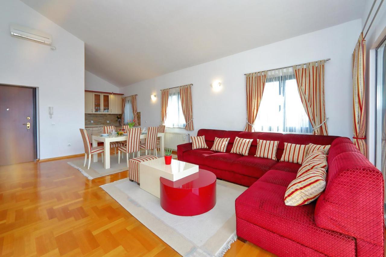 Topesa 1 Apartment *