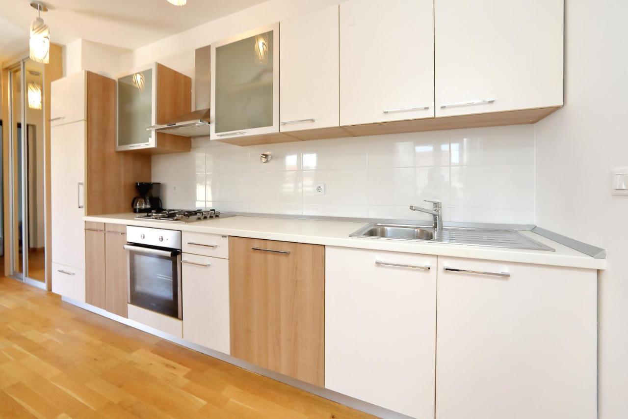 Topesa 1 Apartment